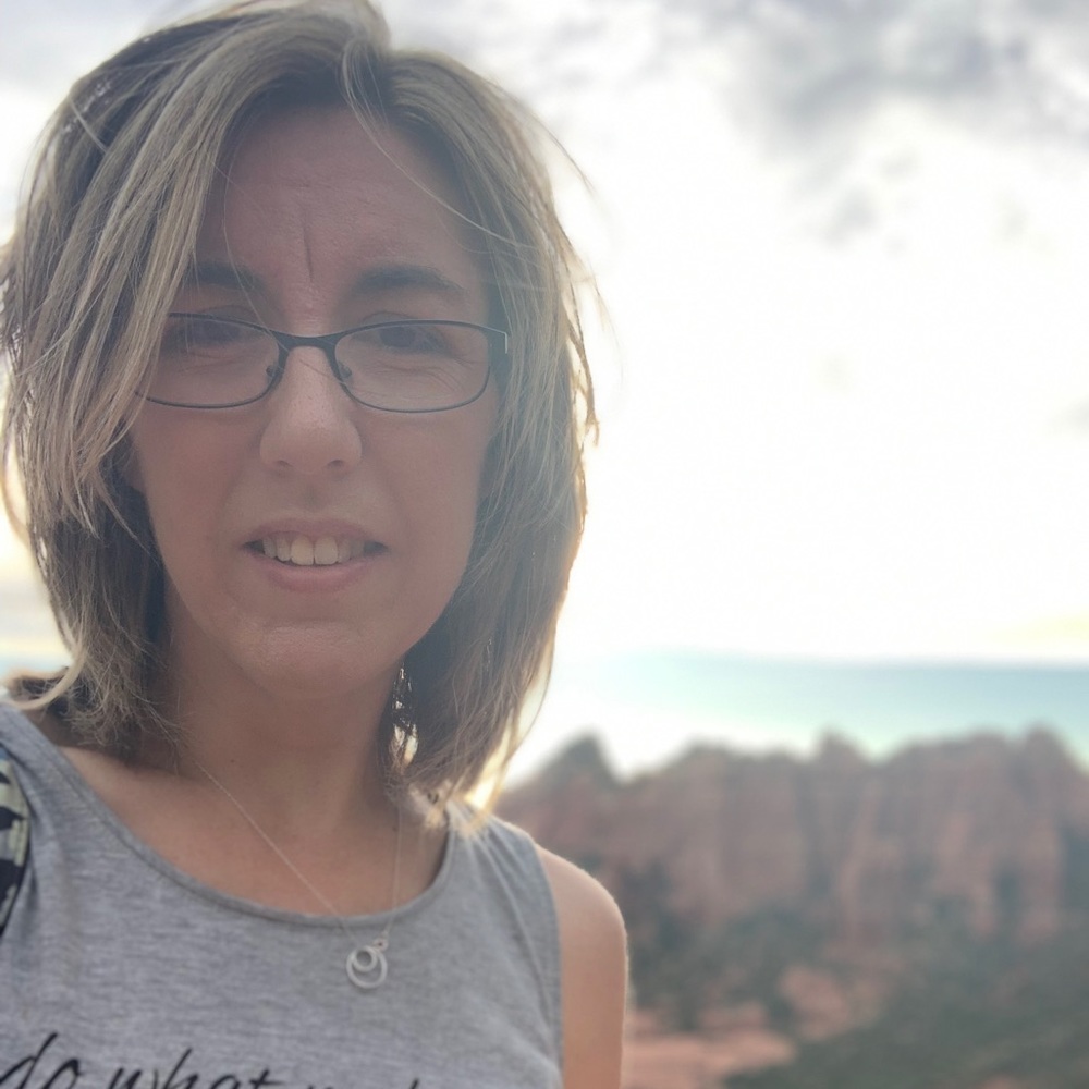 Meet your Posher, Alicia